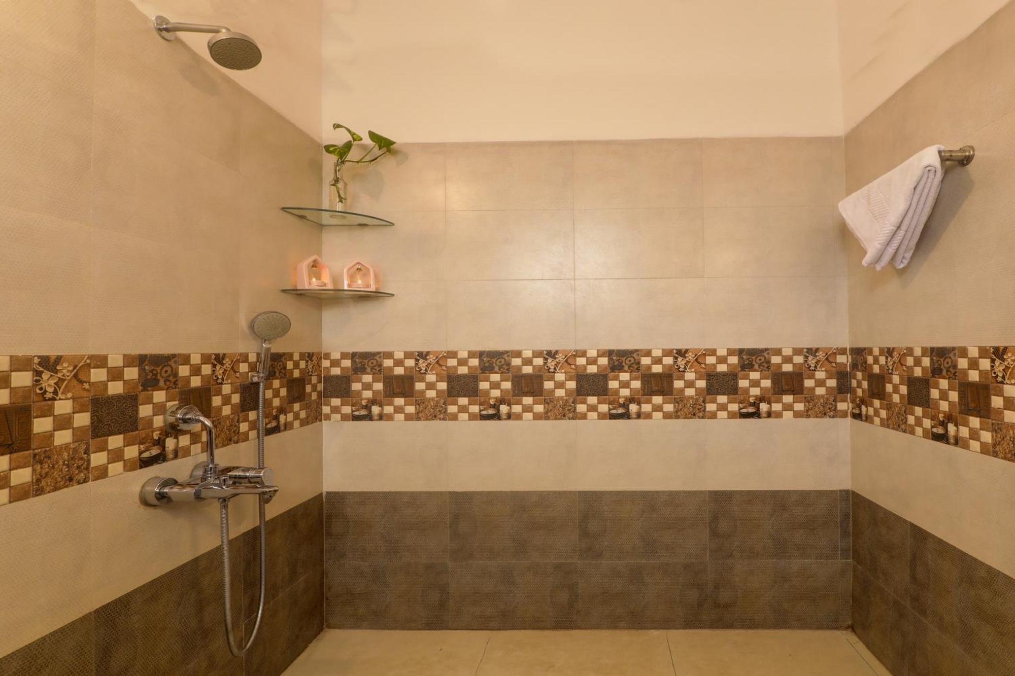 Ludo Private Pool Villa, Wifi-Caretaker-Parking, North Goa Бага Экстерьер фото