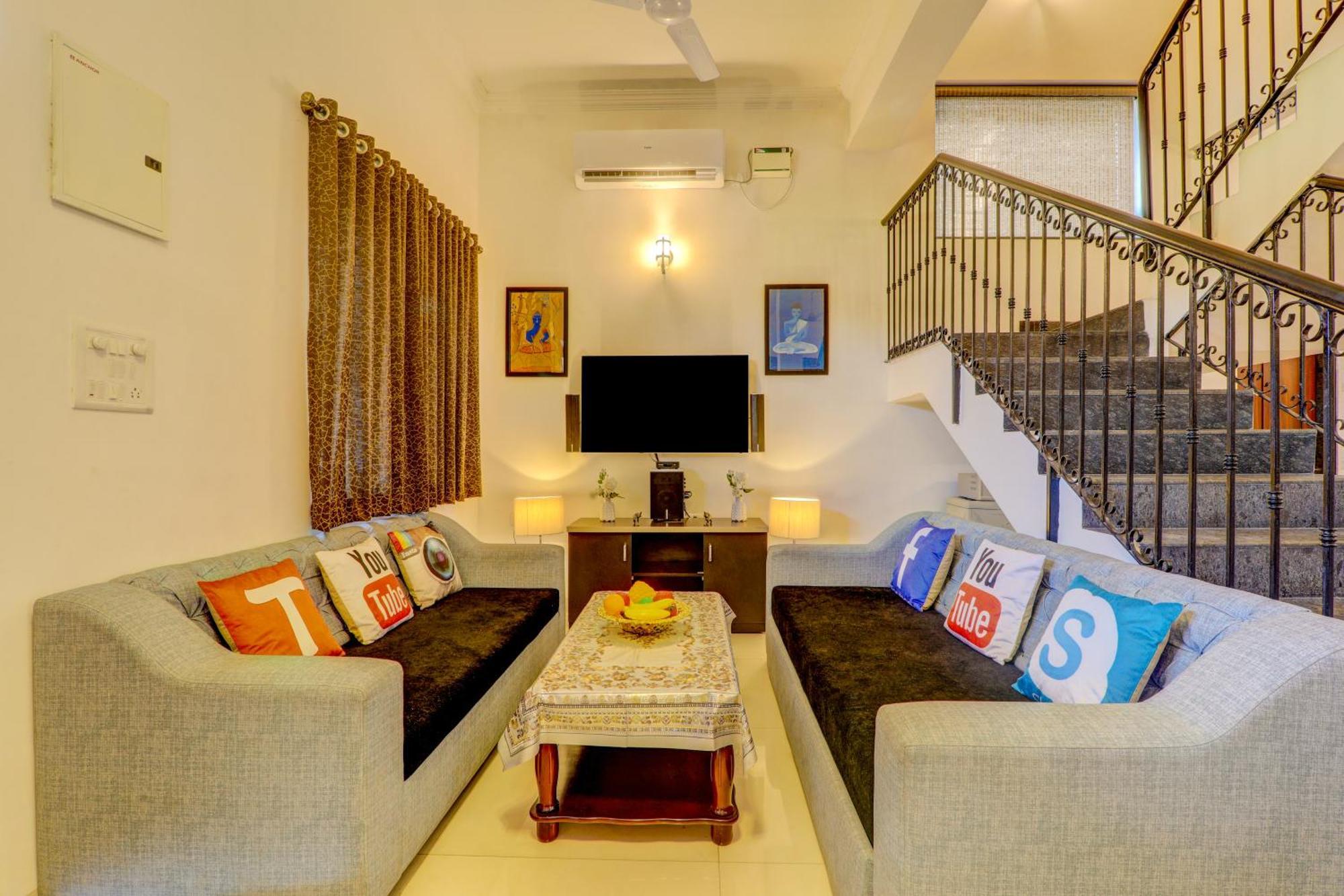 Ludo Private Pool Villa, Wifi-Caretaker-Parking, North Goa Бага Экстерьер фото